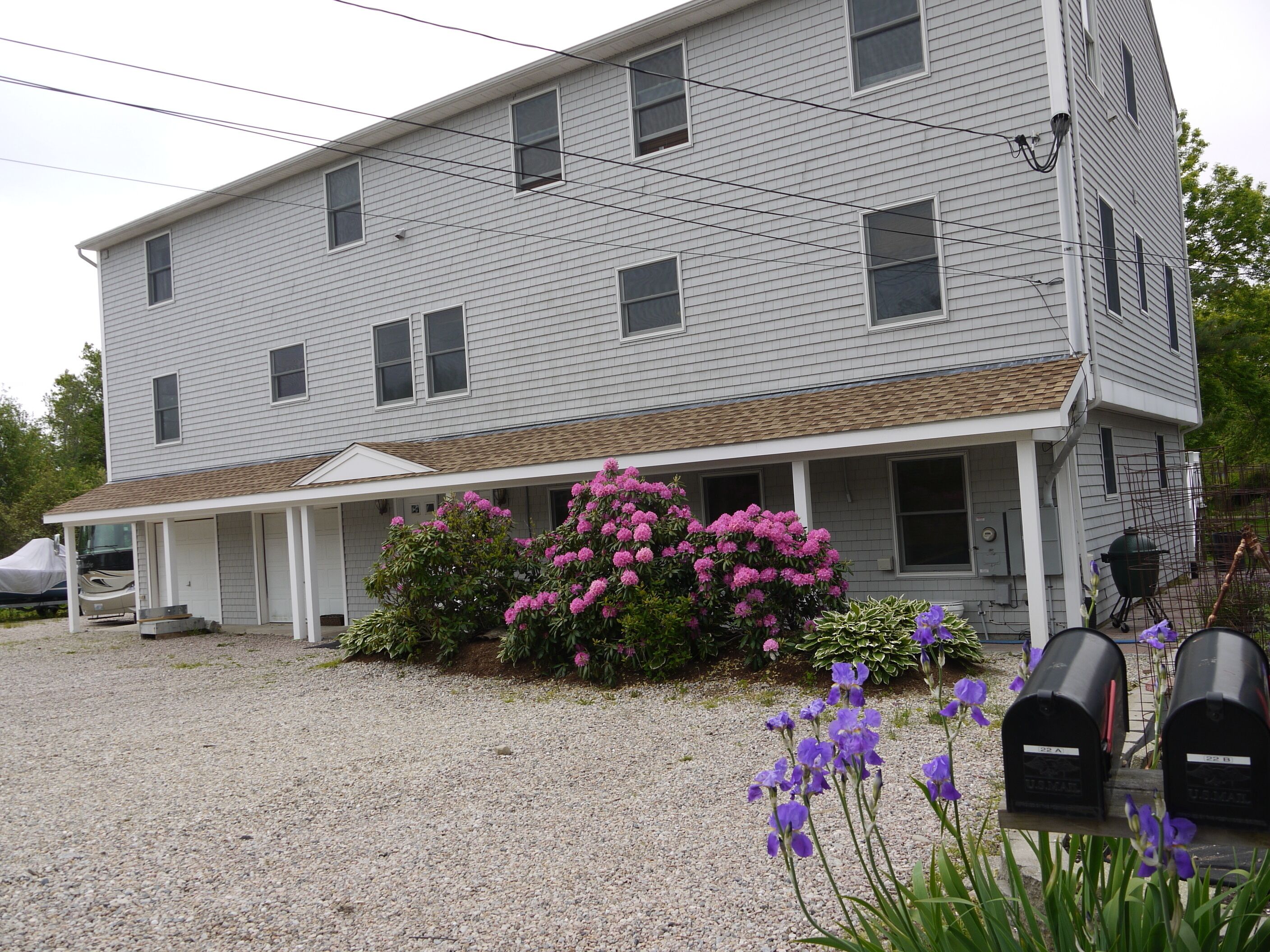 Walk to Black Point Scenic State Park 
clean, safe area.