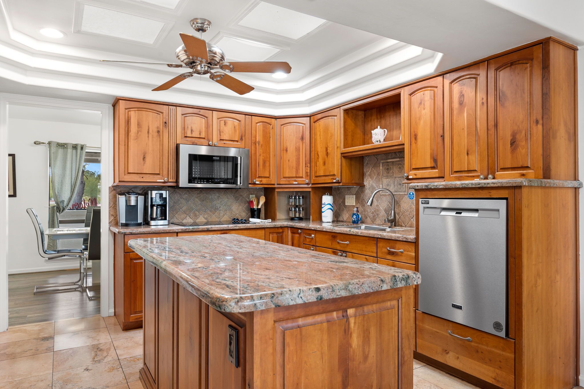 Beautiful Pool and Spa- Entertainers Paradise In The Heart Of Scottsdale