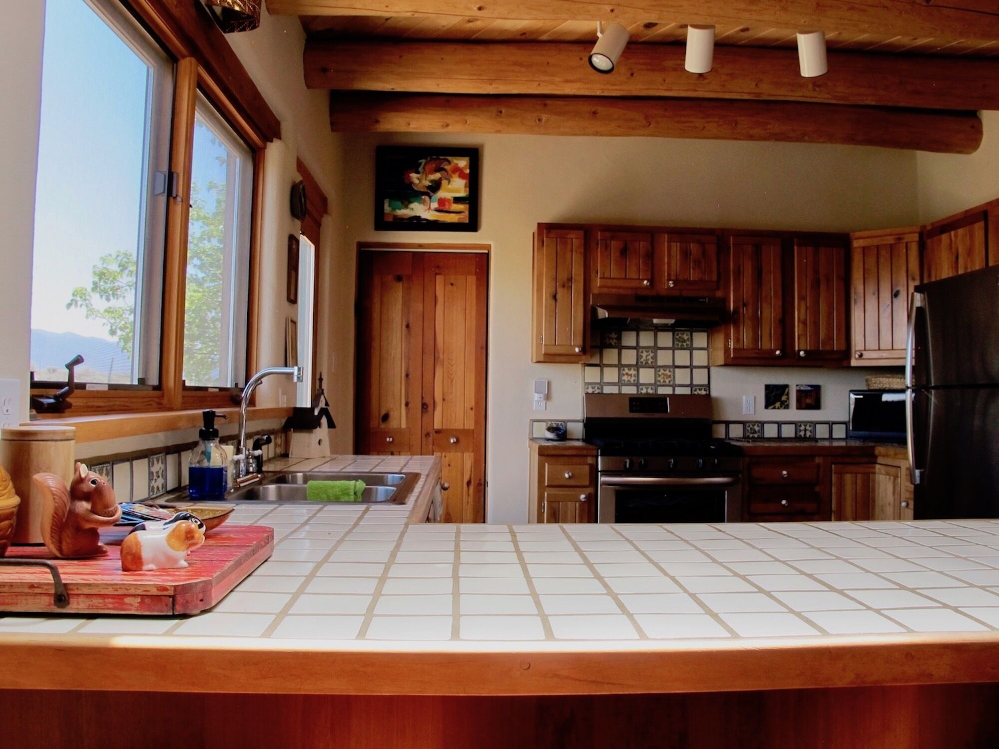 Charming pueblo-style home with incredible views!