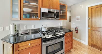 Kahden makuuhuoneen Keskusta Condo Ison Harbor View