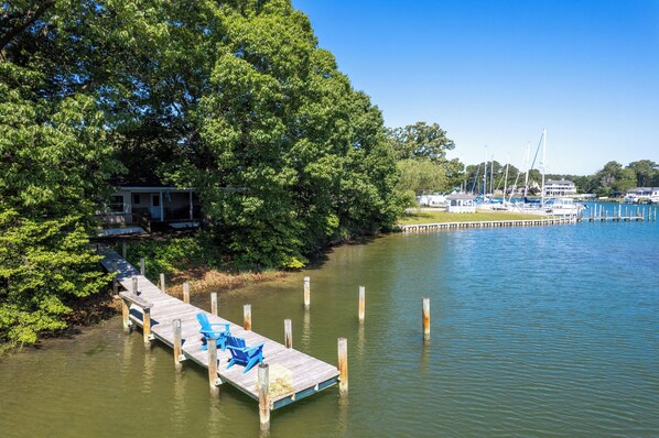 Marina - Waterfront 4 Bed 3 Bath Sleeps 8 - Free River Cruise with Week Long Rental (Heathsville)