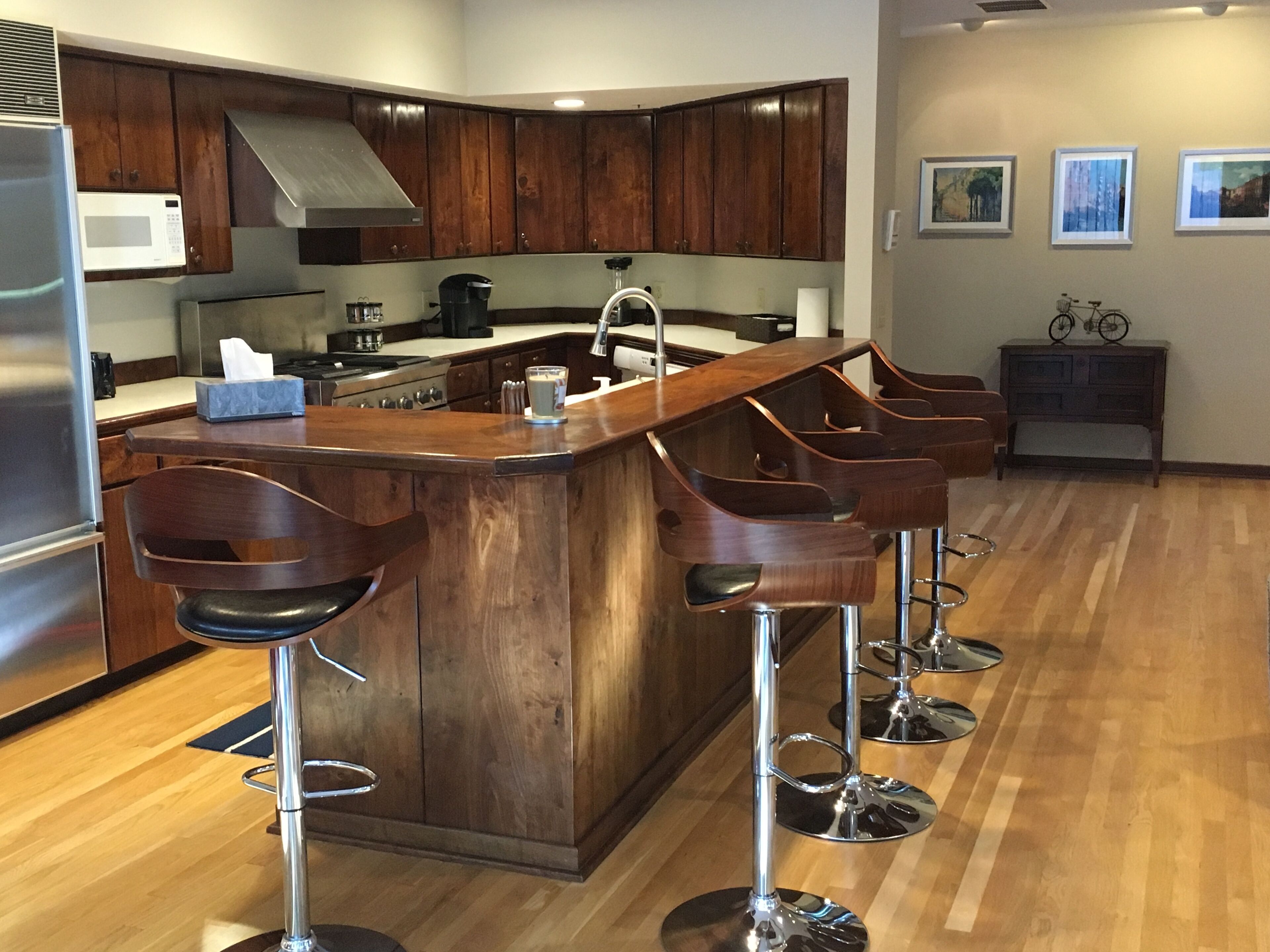 Fabulous Minneapolis Townhome--Large Groups