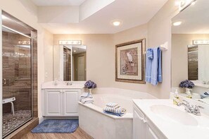 Combined shower/bathtub, hair dryer, towels - Mirage: Waterfront Luxury Location  (Marco Island)