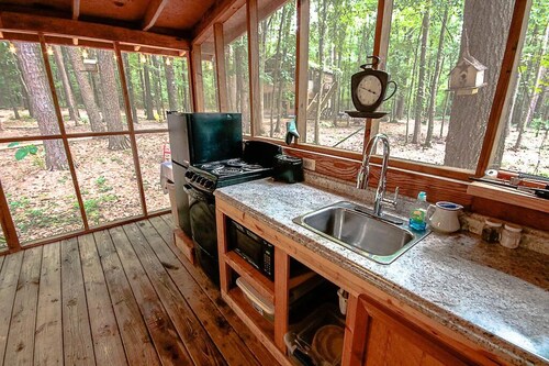 The Lazy Squirrel Cabin