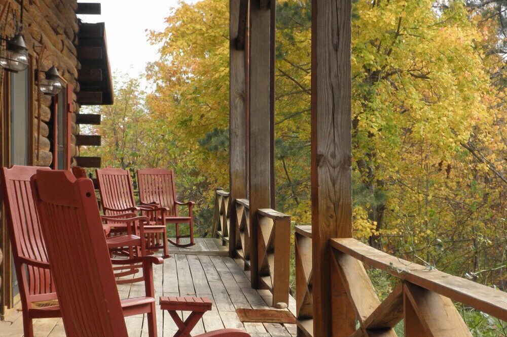 Buffalo Lodge, Secluded Retreat near Buffalo National River