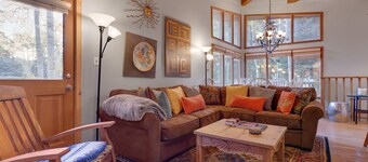 Ski / in-ski / out Mountain Family Home 10 personen