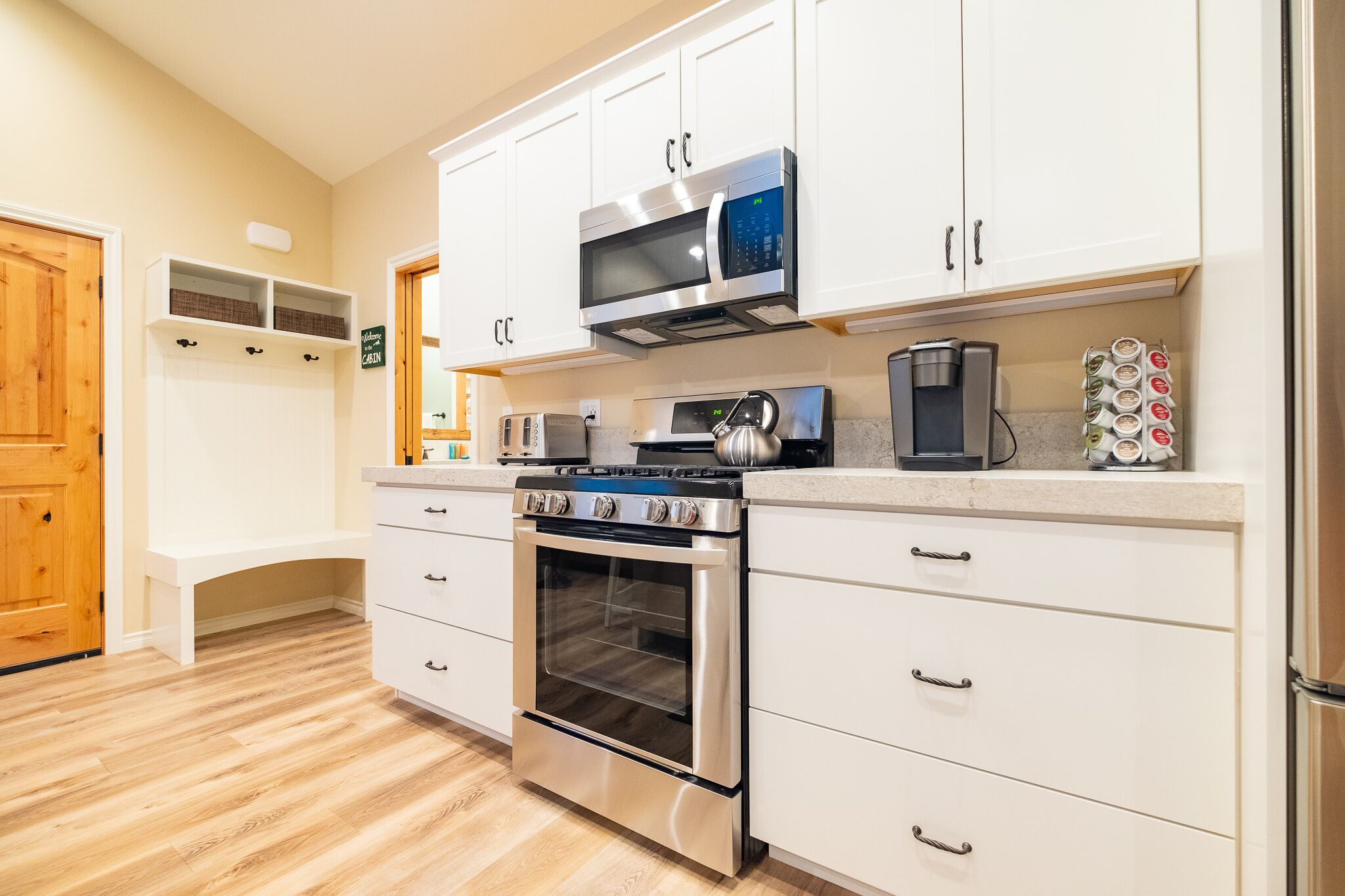 QUIET CABIN RETREAT, BEAUTIFUL VIEWS