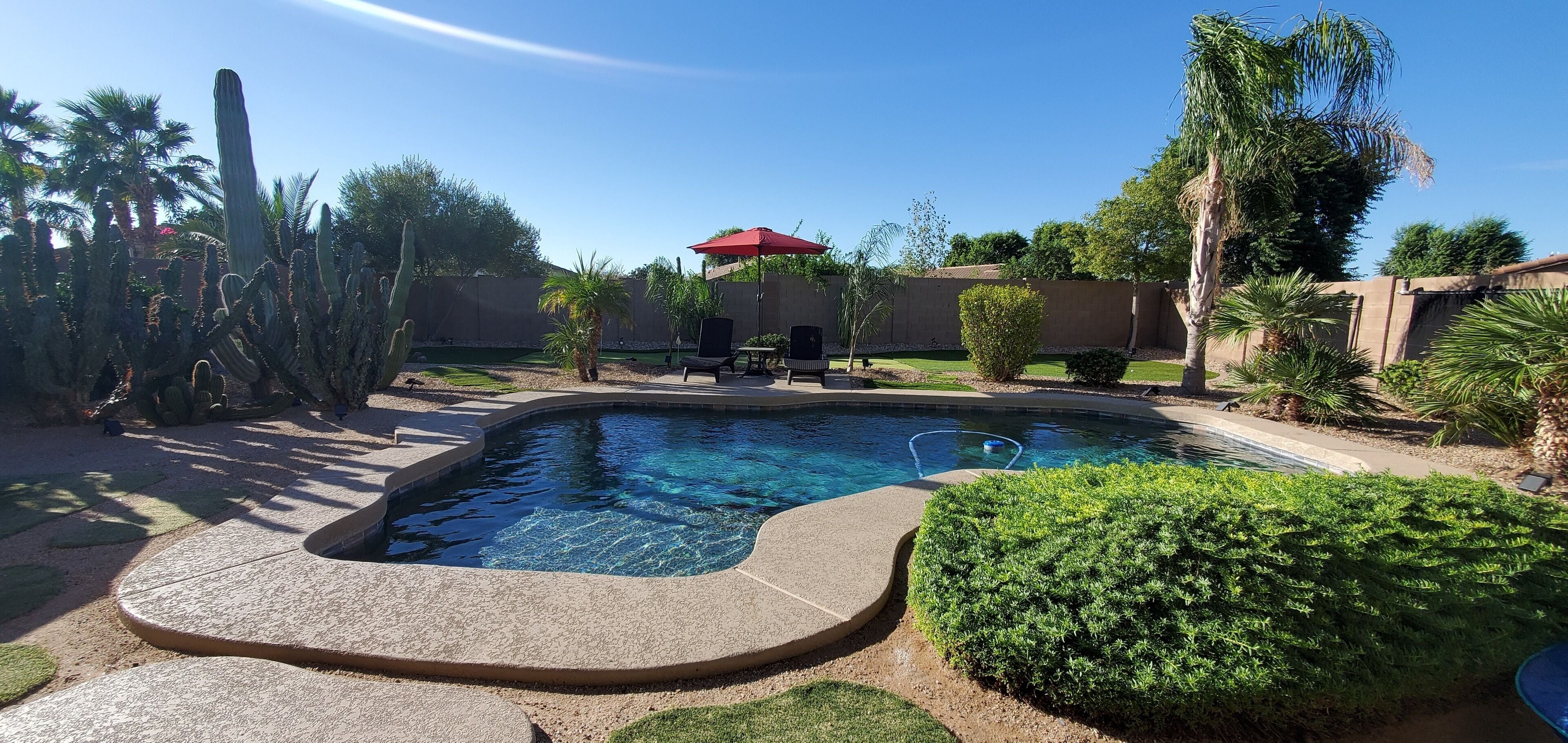 1+ Month Rental - NO CHARGE Heated Pool - Beautiful Rancher w/ Amazing Backyard