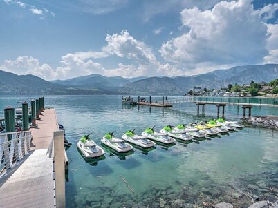 Stunning views, Luxury on Lake Chelan - Pool, Spas