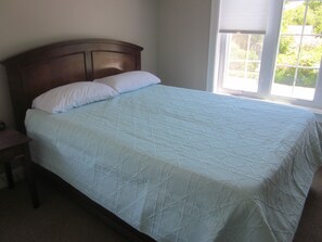 3 bedrooms, iron/ironing board, WiFi