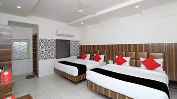 6 chambres, fer et planche Ă repasser, Wi-Fi