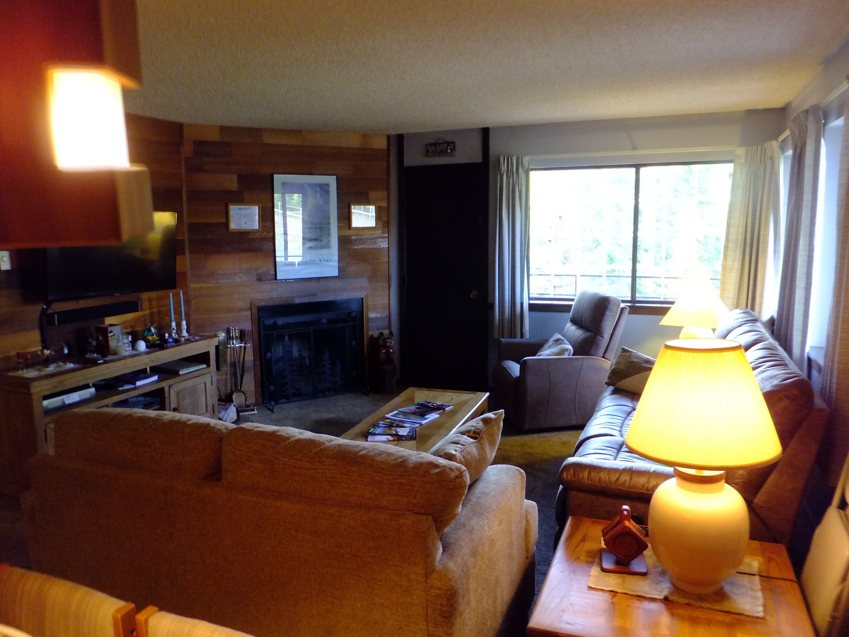 BEST VALUE; SKI RUN CORNER on GROUND FLOOR; G.S. BLDG 3; ski in/out 