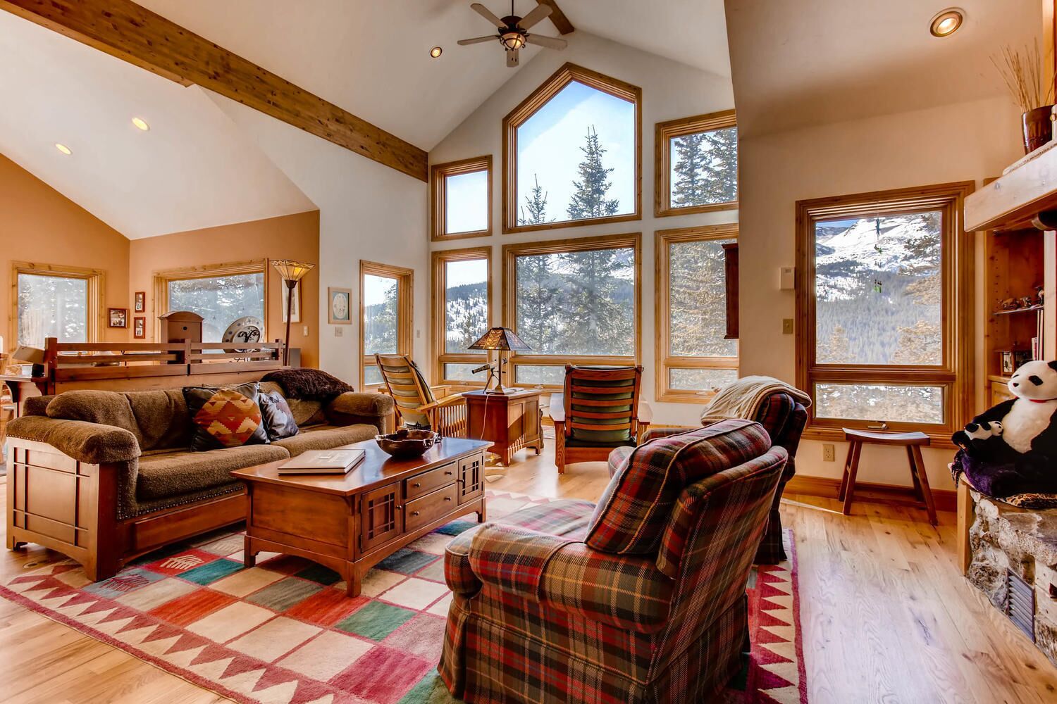 New Starlink Internet! Large Home w/ Incredible Views, Hot Tub, Close to Breck - Chalet L'Etoile