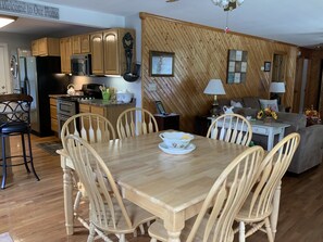 Dining - Panoramic Mountain Views - The Farmhouse at CreekStone (Candler)