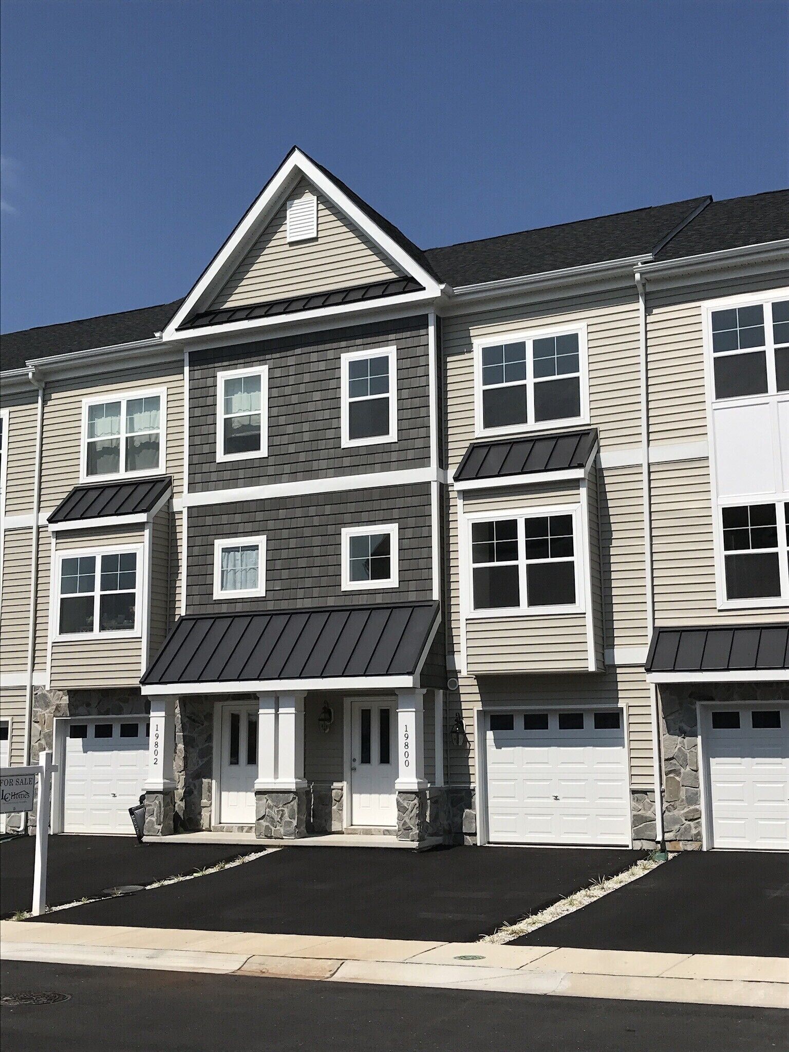 New Rehoboth Crossing Townhome, Sleeps up to 10, 3 Bed, 3.5BR, Cable, SmartTVs