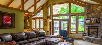 Wunder House, Sleeps 14!