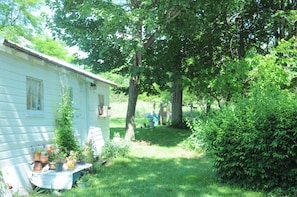 Property grounds - A cozy country "Doll House," with everything to meet your needs. (Hector)