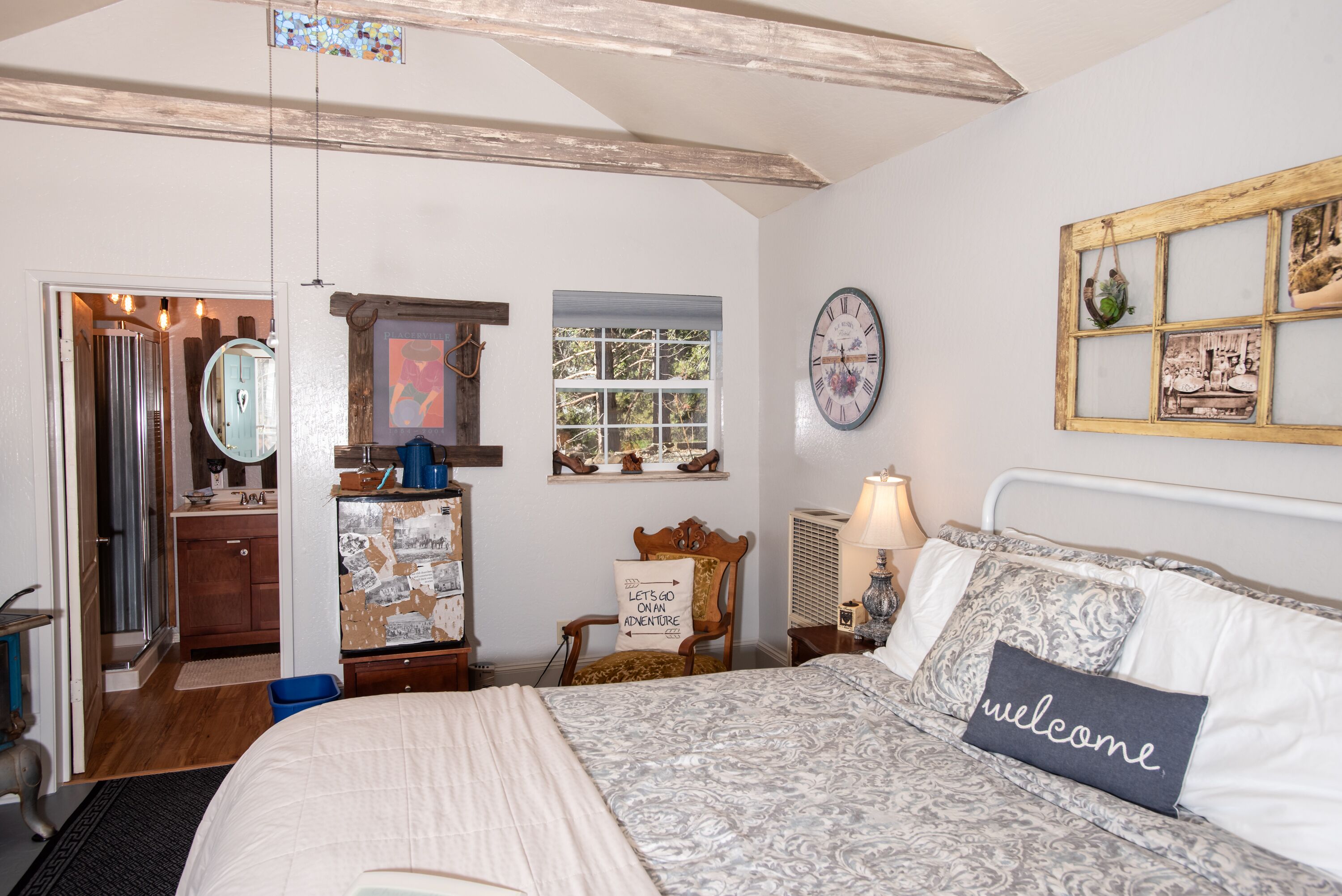 1 bedroom, desk, iron/ironing board, travel crib