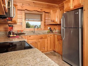 Fridge, microwave, oven, stovetop - Starry Nights: Beautiful City Lights - Brand New Hot Tub - Luxury Resort Cabin (Sevierville)