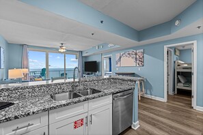 Interior - SOP 1114 | FREE BEACH Chairs + Same-Floor Parking (Panama City Beach)