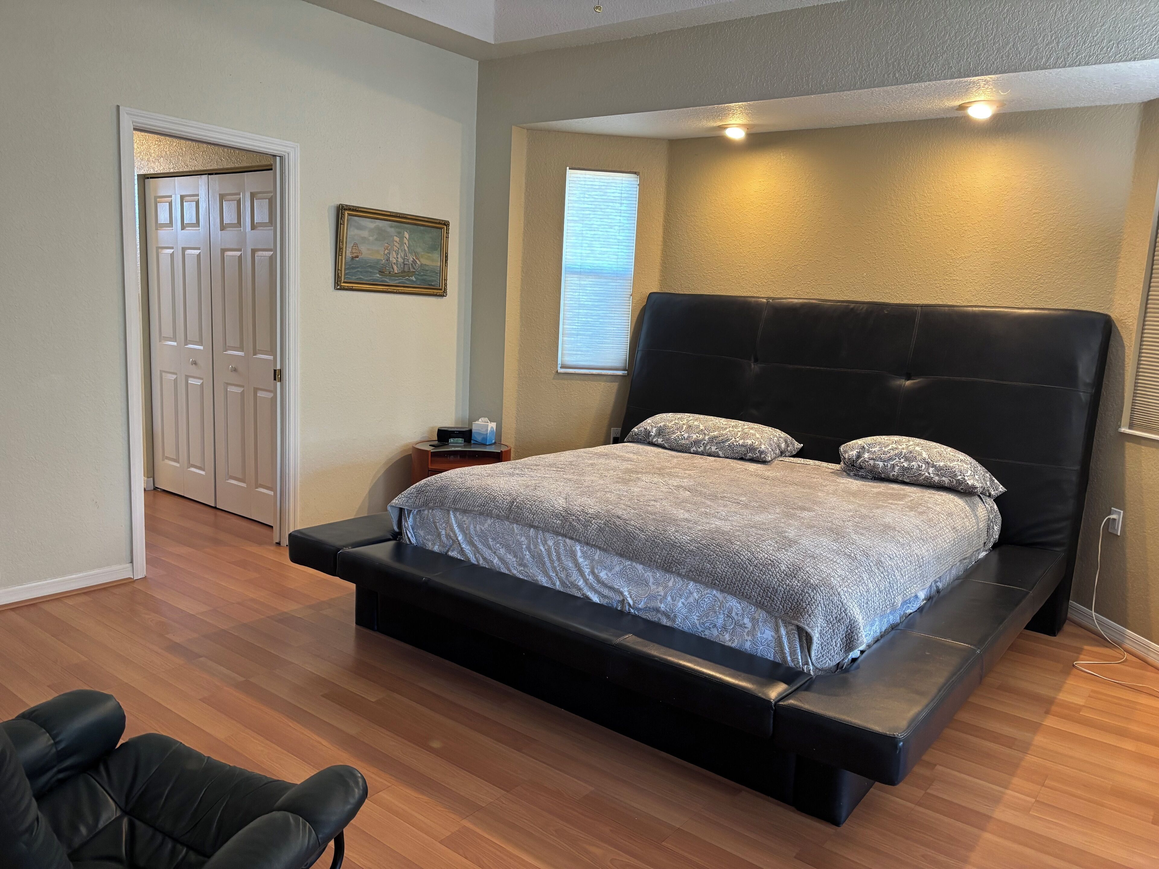 3 Schlafzimmer, Schreibtisch, Bügeleisen/Bügelbrett, kostenloses WLAN