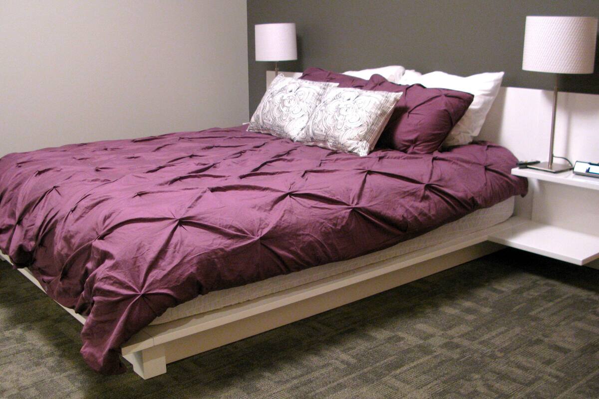 Room at 118 | 1 bedroom, individually decorated, individually furnished