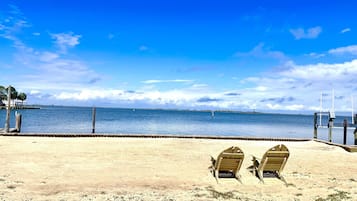 Sun loungers, beach towels