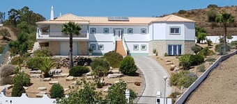 Luxury 4 bedroom villa