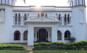 Overnatningsstedets facade