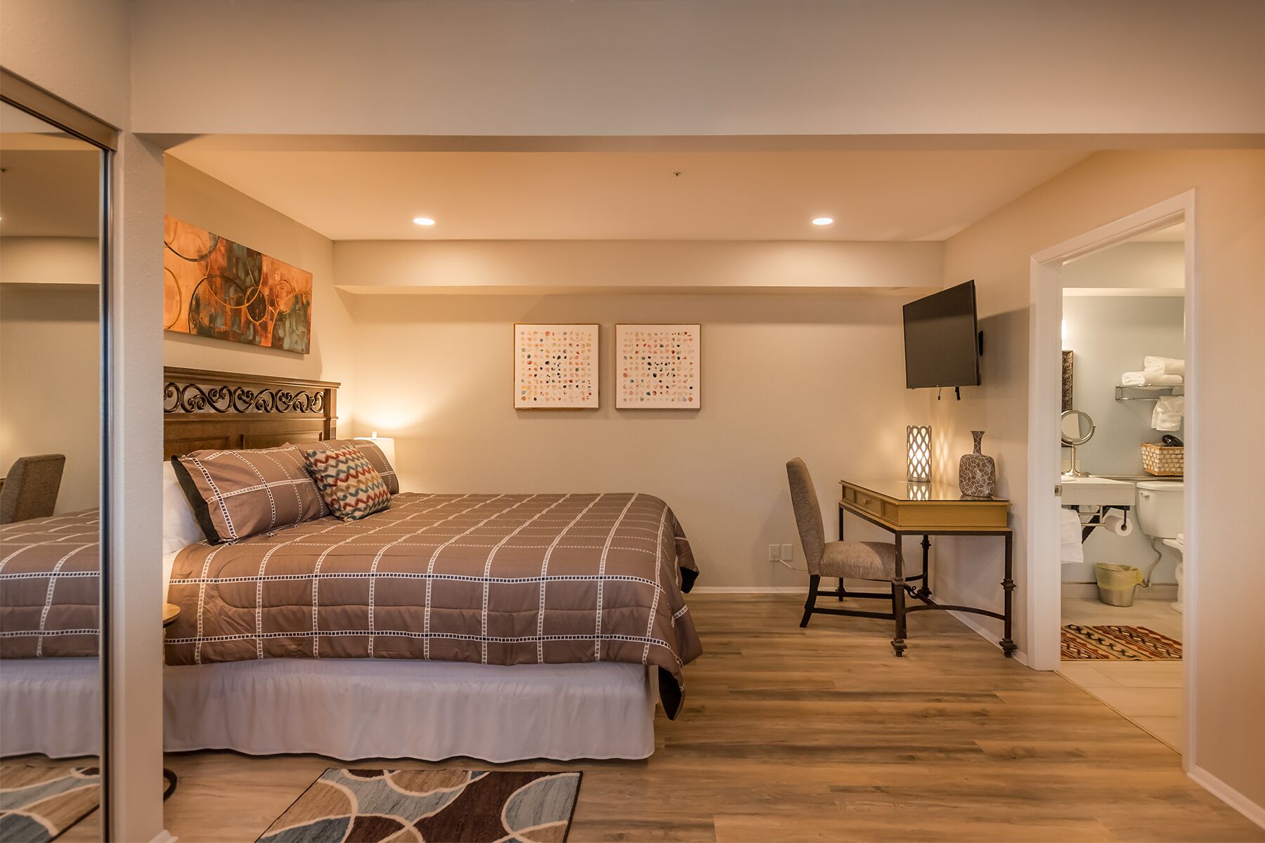 Manzanita Junior Suite #102 @ Sedona Uptown Suites