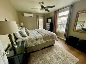5 bedrooms, desk, iron/ironing board, free WiFi
