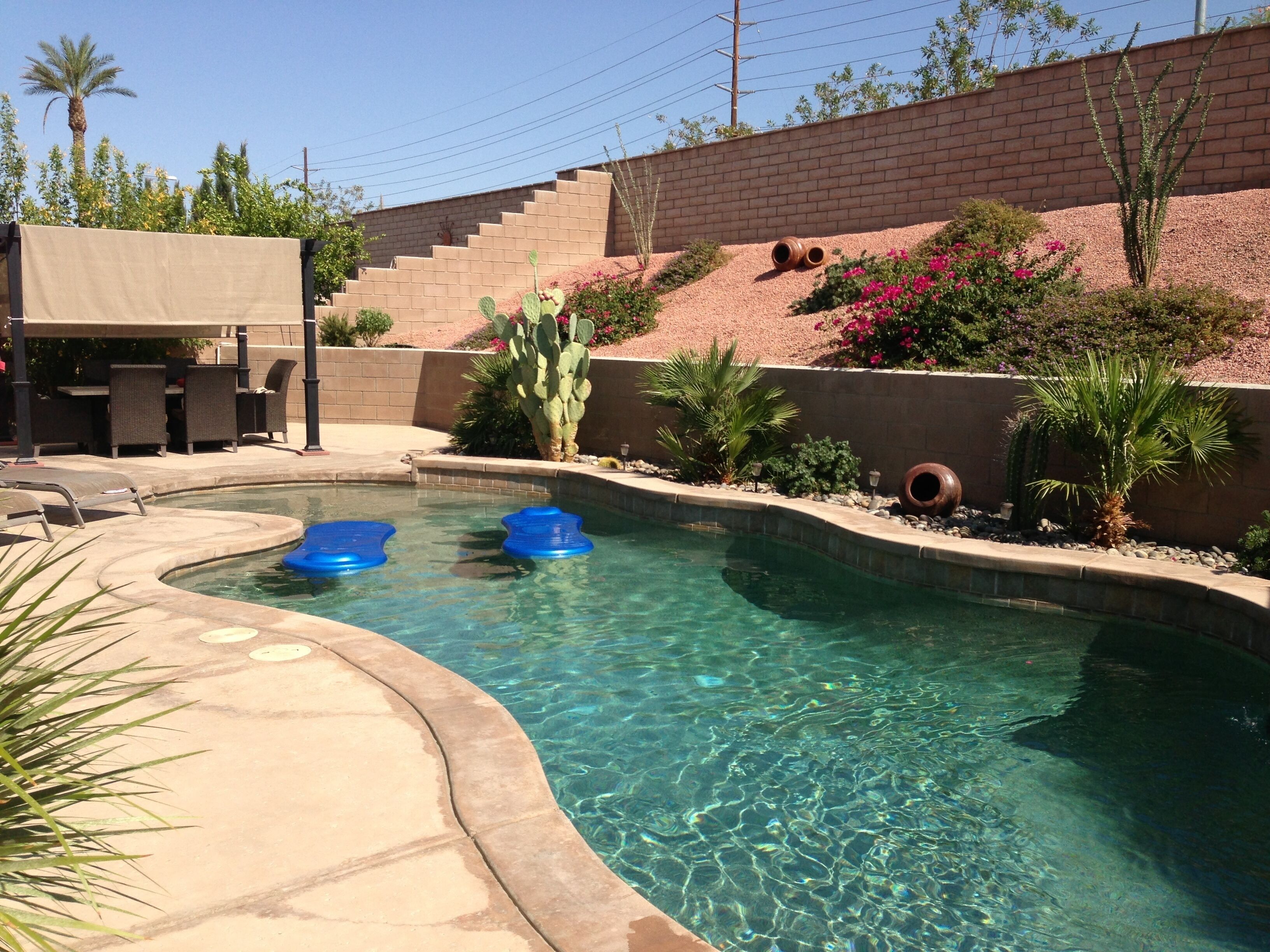 luxurious Modern home in Indio $7000 a month, walk to Coachella 