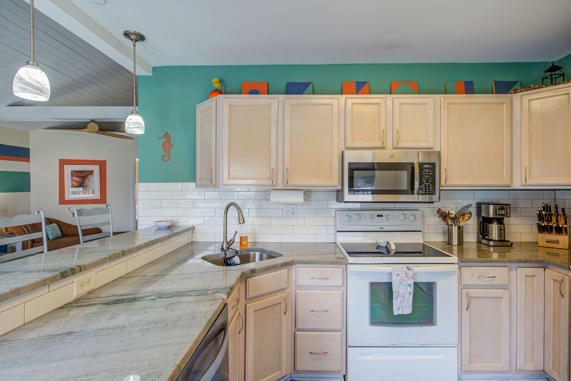 Beach Home sleeps up to 8, ocean and intercoastal views