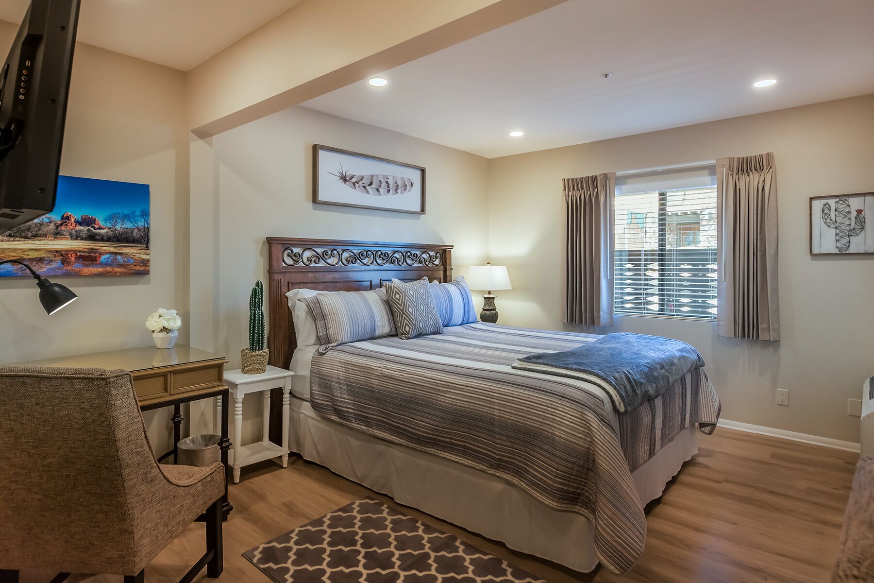 Saguaro Junior Suite #101 @ Sedona Uptown Suites