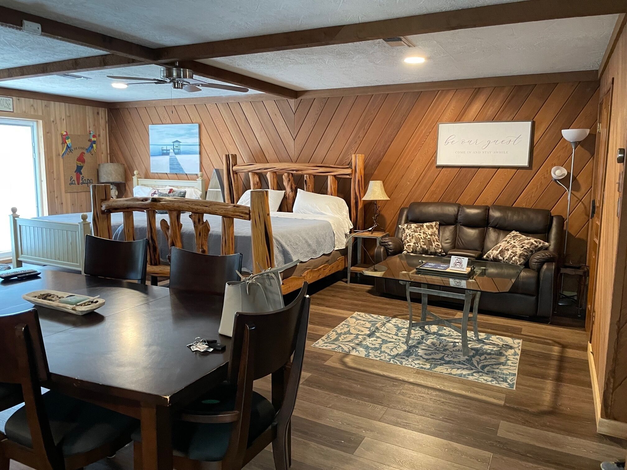 Quiet Retreat ❤, Private Boat Ramp Fisherman's Paradise. We still have water !