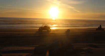 Direct Dune Access Sleeps 10 In House, 6 In BunkHouses - Bath Houses.