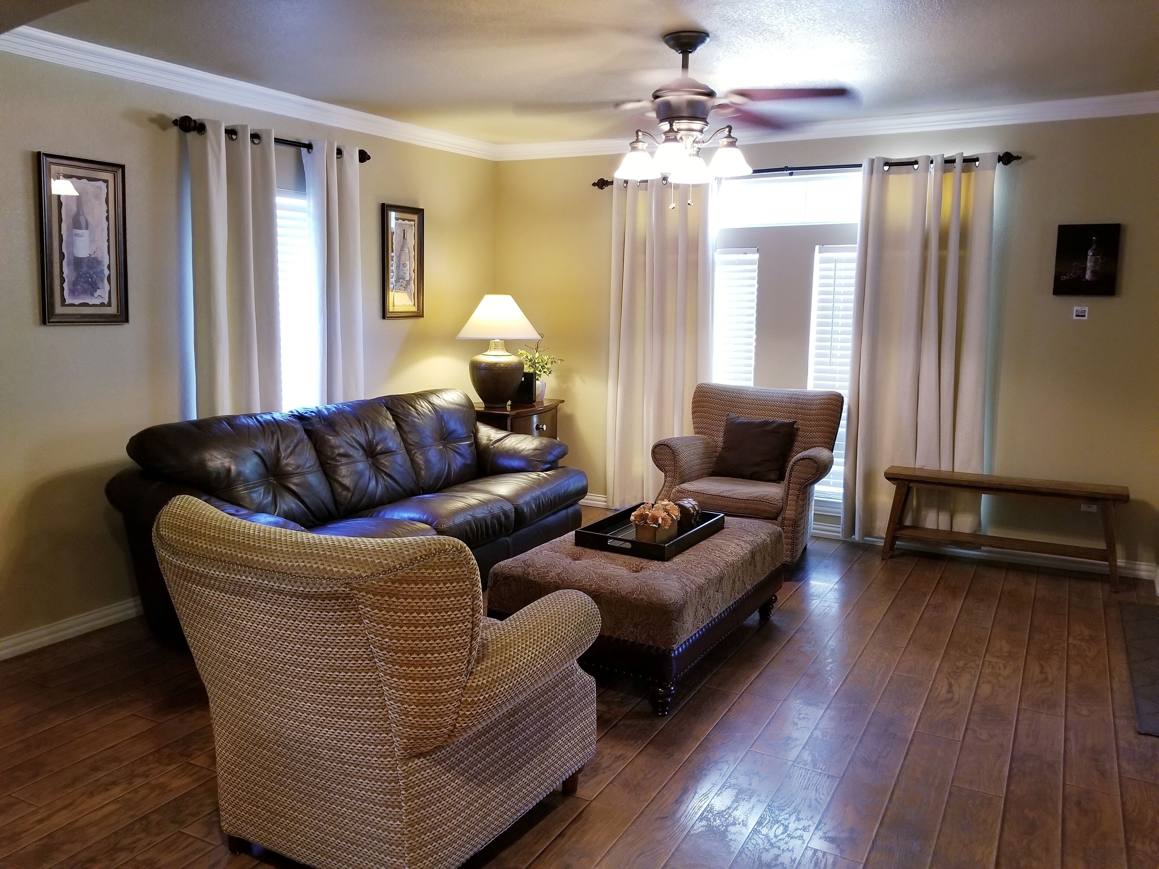 'The Merlot House' Near Historic Grapevine-Family friendly-great location!