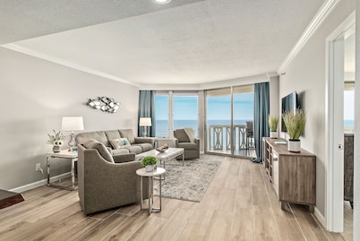Directly on ocean! Luxury 12th floor condo