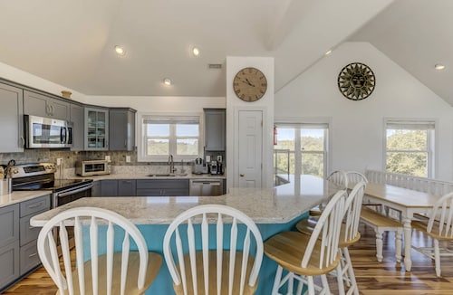 A Beach Vacation Gem.  Booking 2026 Summer with great rates. Ev friendly