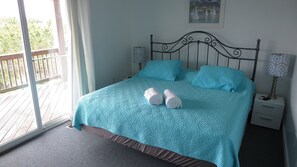 7 bedrooms, desk, iron/ironing board, free WiFi