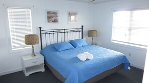 7 bedrooms, desk, iron/ironing board, free WiFi