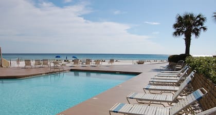 Sunset Beauty *** Vue imprenable sur la plage depuis un grand balcon