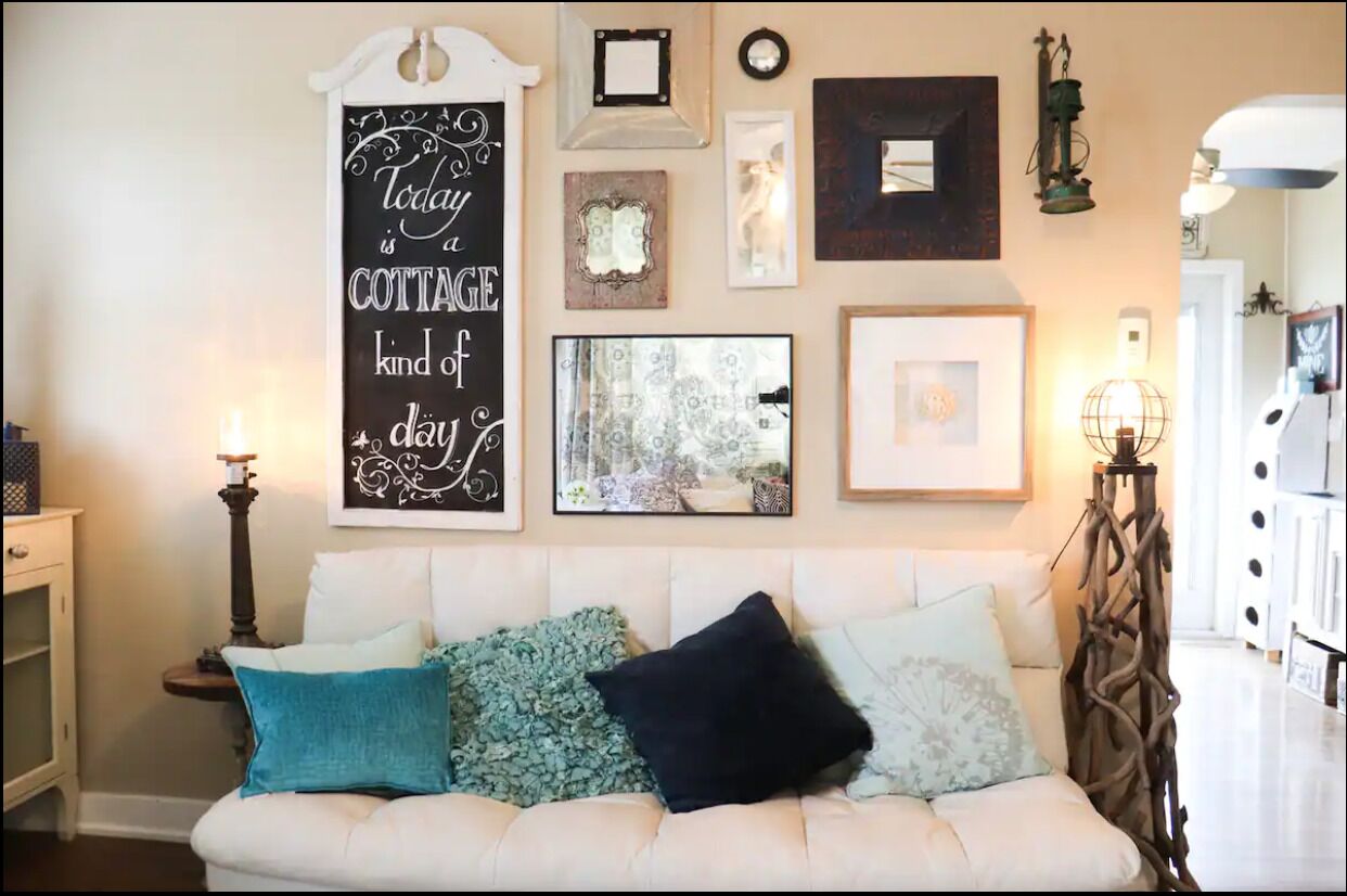 Cottage in the Country-Only 30 min. from Waterton!! Sleeps 6 -Hot Tub!