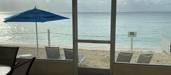 UBICACIÓN FRENTE A LA PLAYA EN PLAYA SIETE MILES