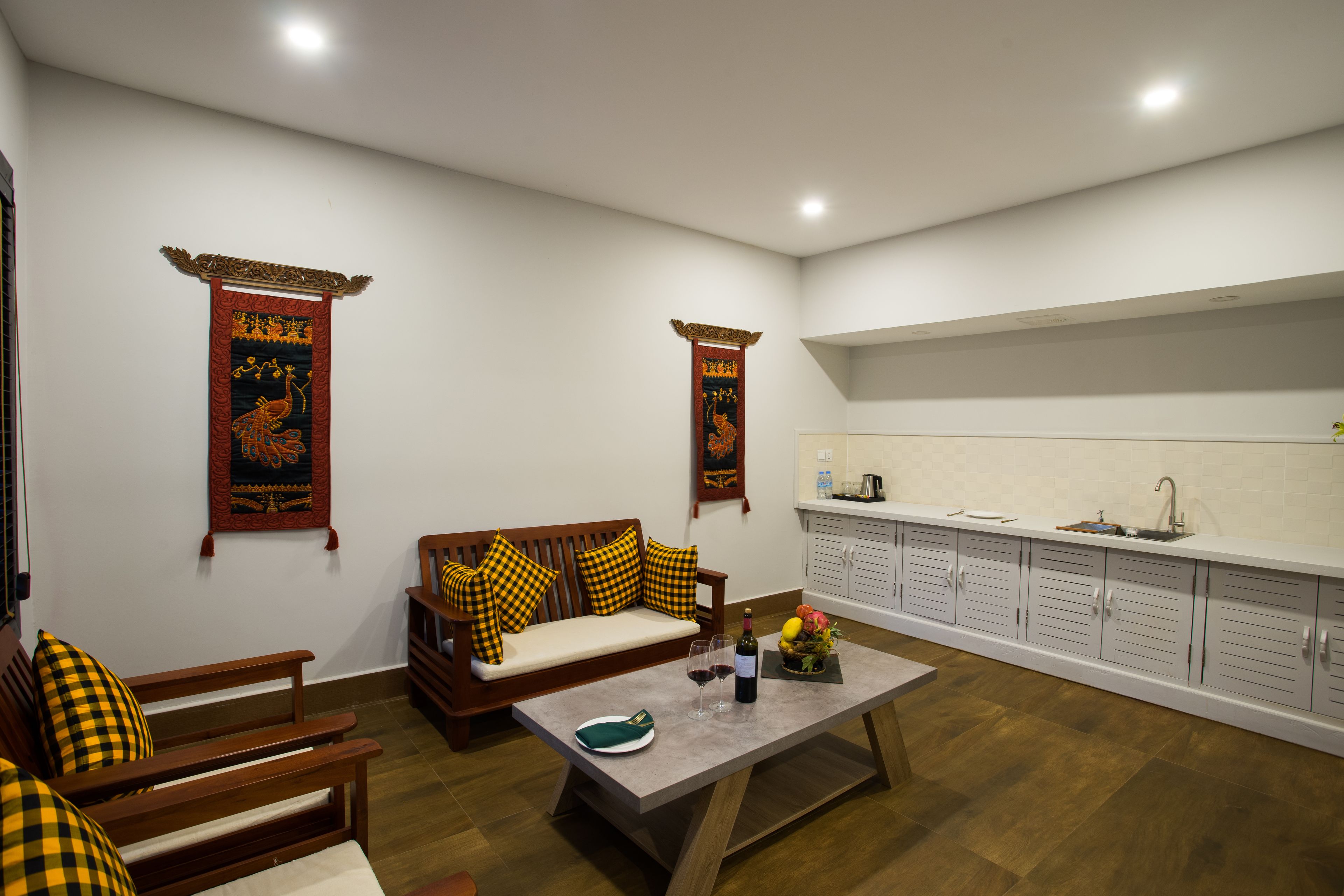 32-inch lcd tv with cable channels, tv, fireplace