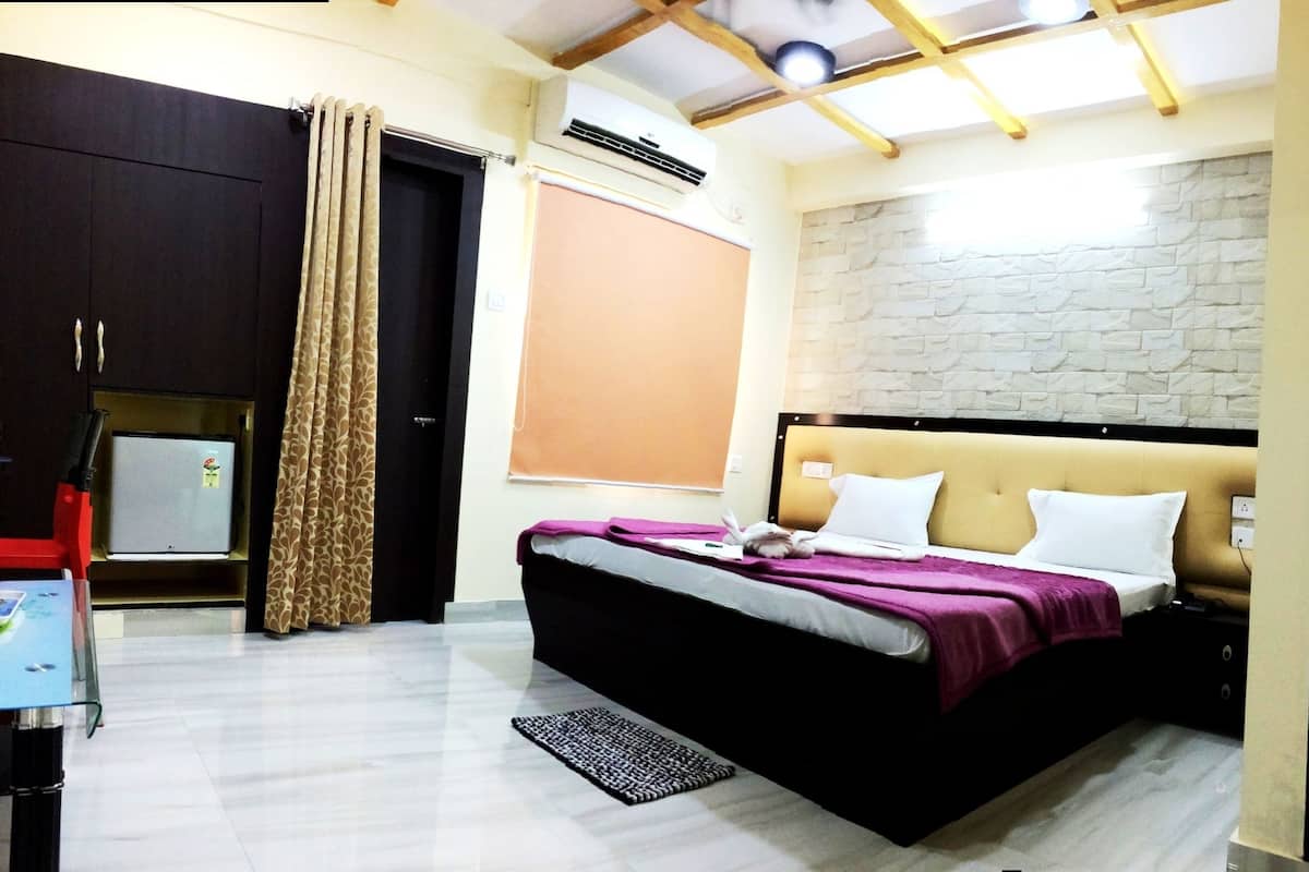 Standard Double Room, Multiple Beds, Smoking | Exterior detail