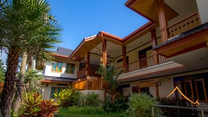 Bagian depan properti