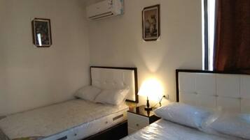 Apartment, 3 Bedrooms | 3 bedrooms, iron/ironing board