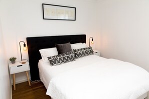 2 chambres, fer et planche à repasser, accès à Internet