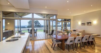 Juniper Metricup House - luxury rural retreat
